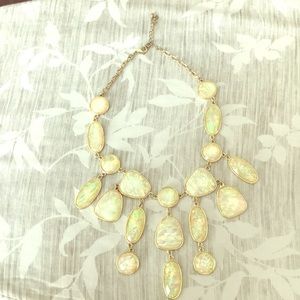 Like New Francesca’s gold fashion necklace